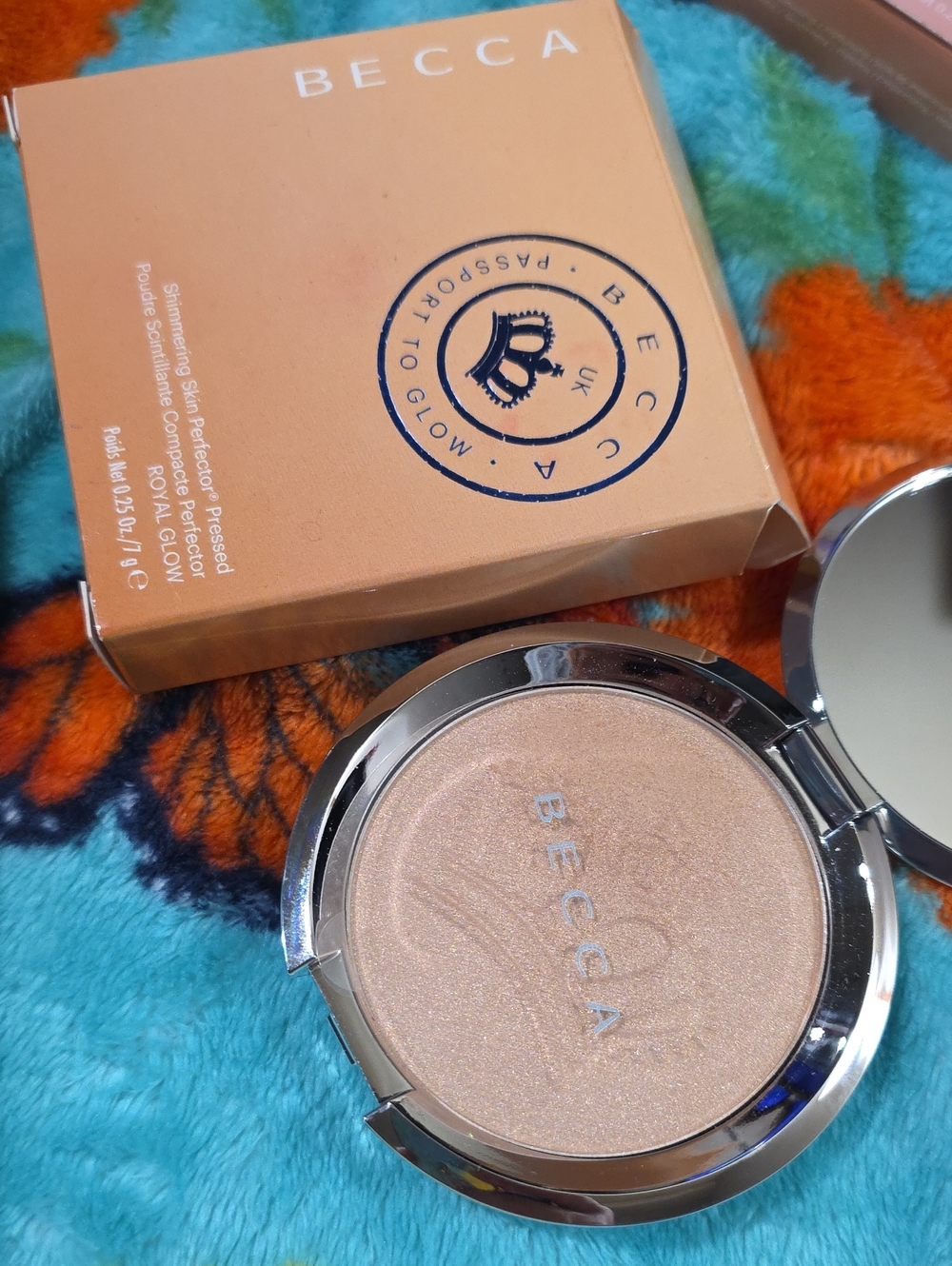 Becca Royal Glow Shimmering Skin Perfector Pressed